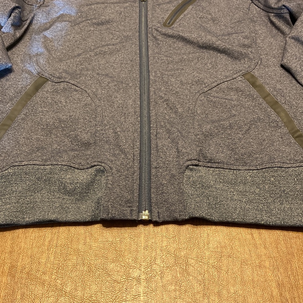 Lululemon Jacket - Picture 7 of 11